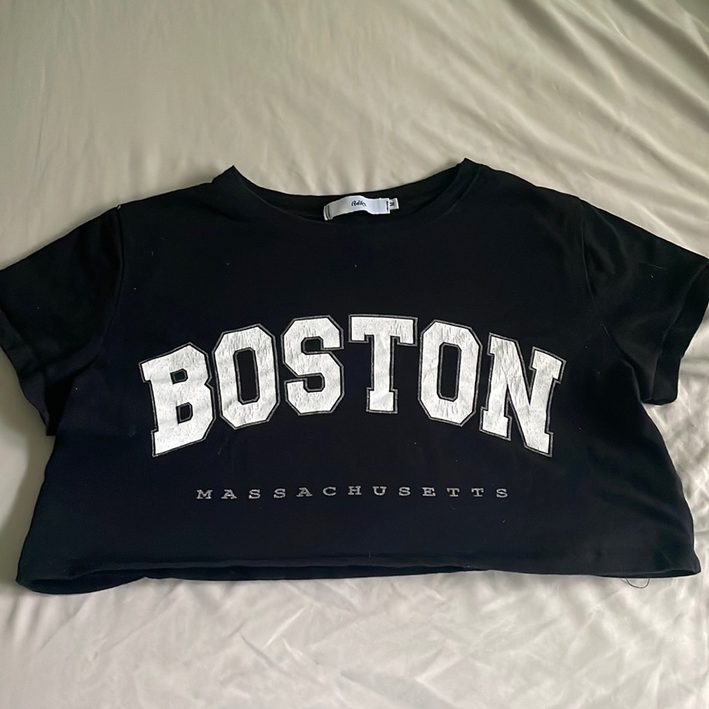 Adika Boston Massachusetts Cropped Tee Size Medium